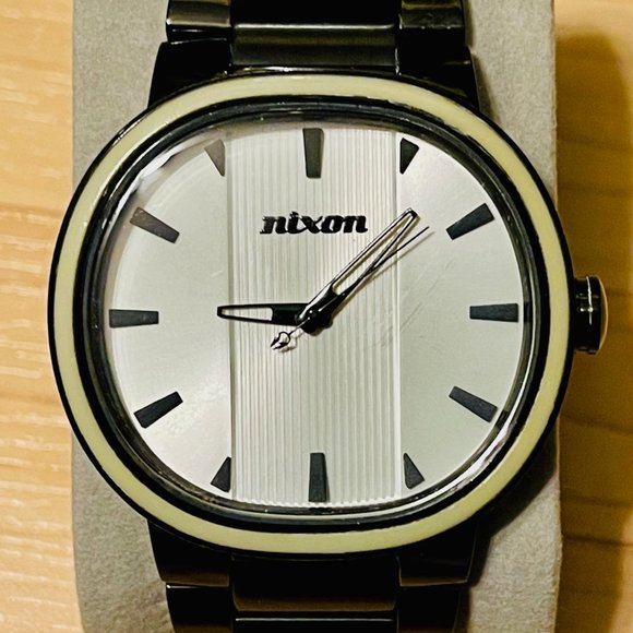 Nixon The Capital "Power to the People" Vintage Black Metal Men's Analog Watch - Picture 1 of 9